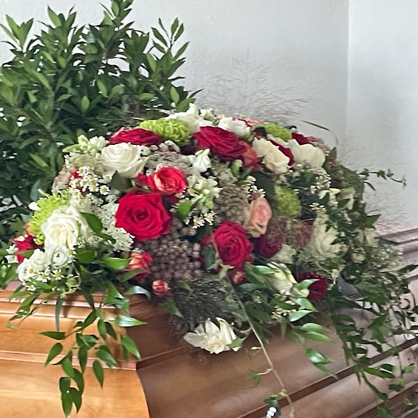 blumen-dauner-gerstetten-trauer-sargauflage-02-min