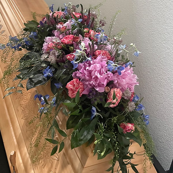 blumen-dauner-gerstetten-trauer-sargauflage-08-min